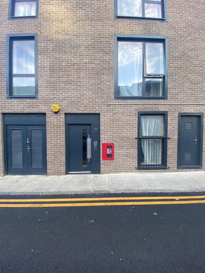 Central London, Jaccuzzi,Newbuild, 2 Bedrooms Two Baths ภายนอก รูปภาพ
