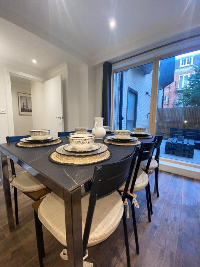 Central London, Jaccuzzi,Newbuild, 2 Bedrooms Two Baths ภายนอก รูปภาพ